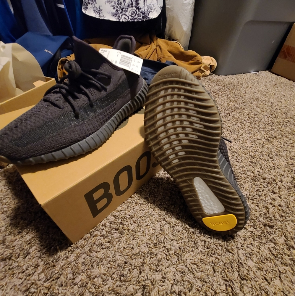 Yeezy Boost 350V2 Cinder